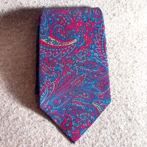 OSCAR DE LA RENTA Paisley 100% Silk Tie Soft Hues 60 x 3.5 x 1.5” Made in Canada